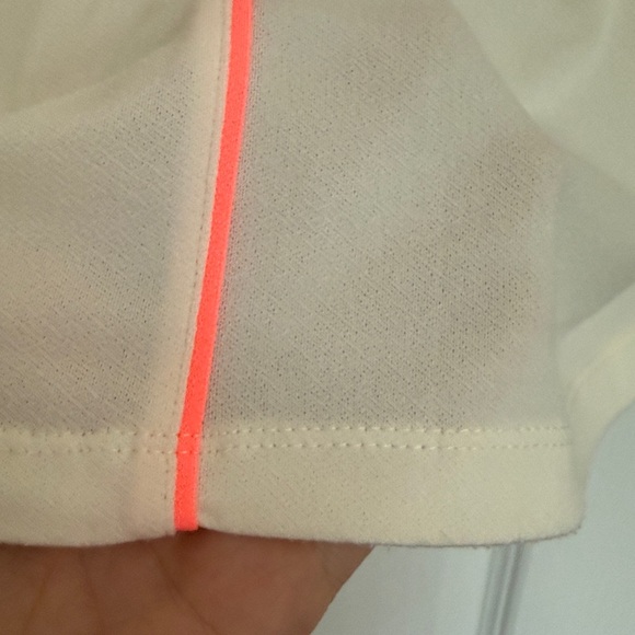 Banana Republic Cream Blouse with Neon Pink Trim size XL - Picture 4 of 4